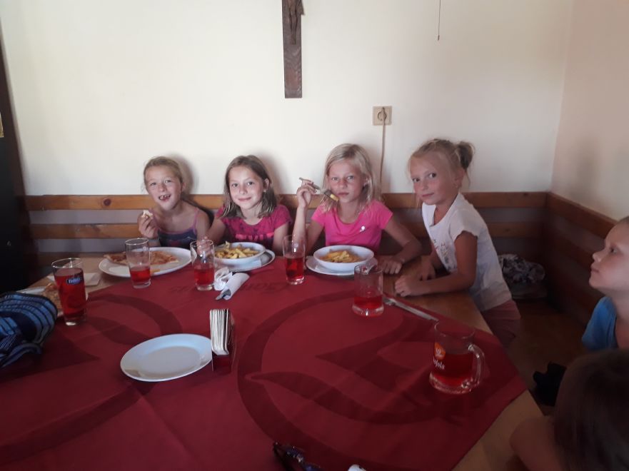 resized_Hurá prázdniny 595